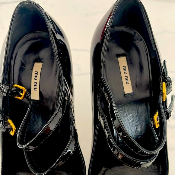 MiuMiu - Picture 3 of 5